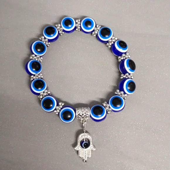 Stylish Evil Eye Stretchy Bracelet New in Package - Picture 5 of 5